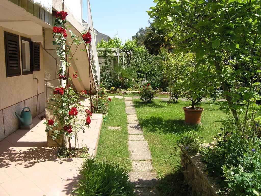 Apartments Ines 克尔克 外观 照片