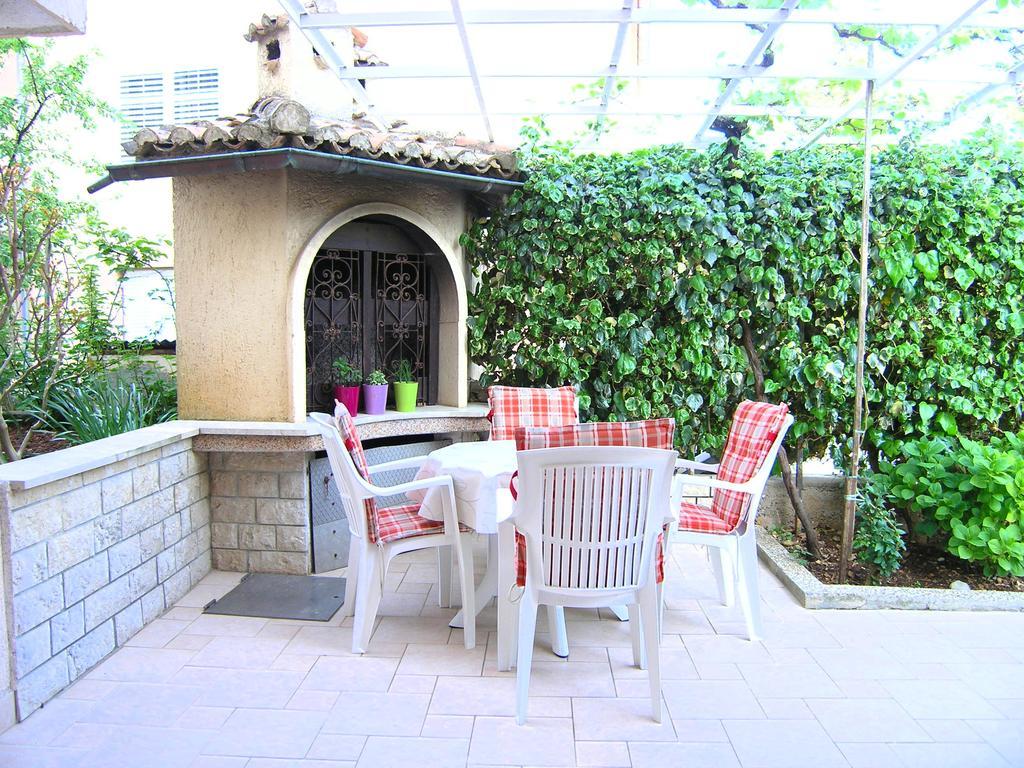 Apartments Ines 克尔克 外观 照片