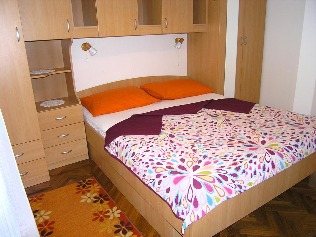 Apartments Ines 克尔克 外观 照片